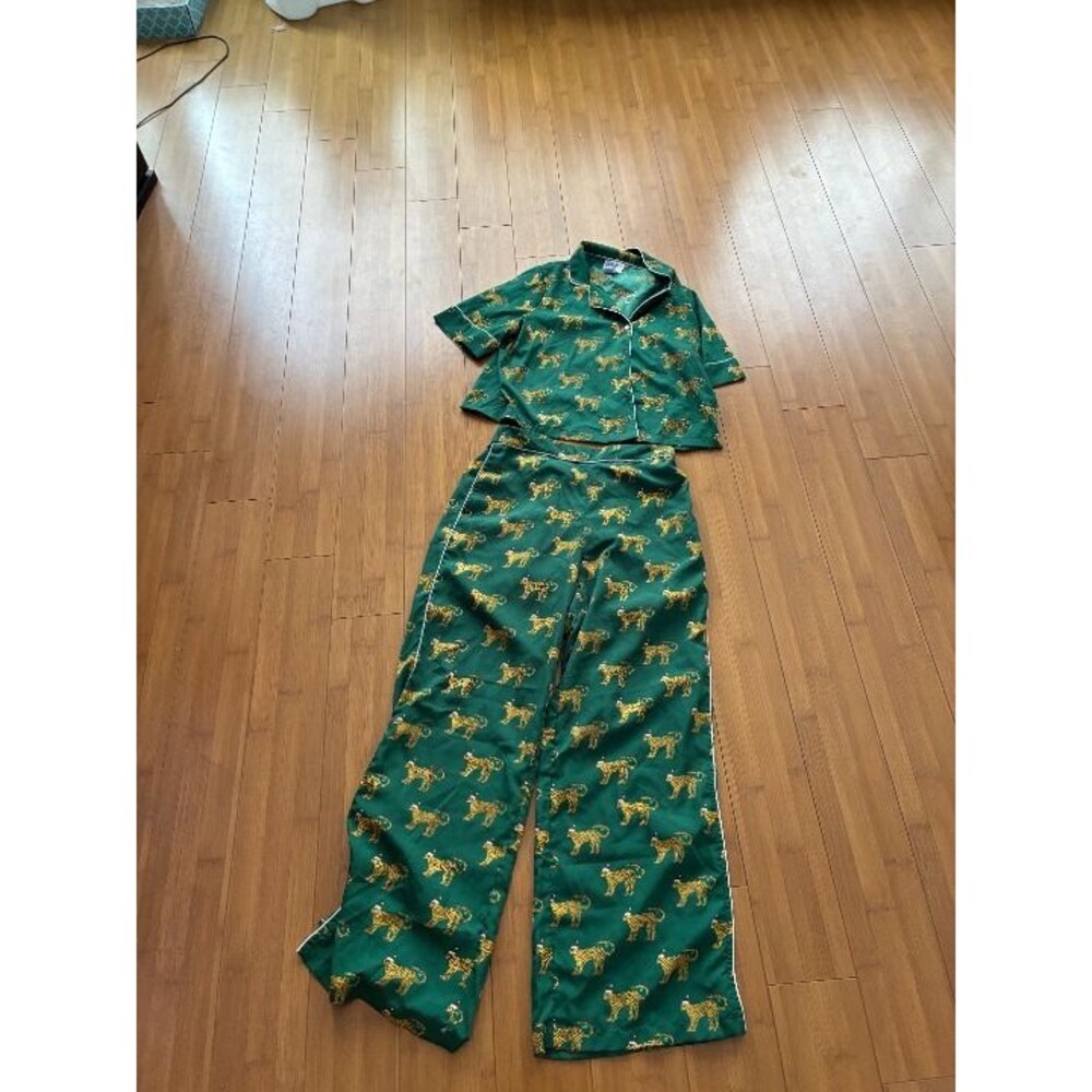 Bouffants & Broken Hearts Green Leopard Pajama Set Christmas Small